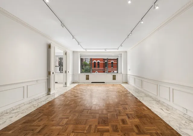 650-park-ave-4d-new-york-city-ny-10065/hzid_2d954736
