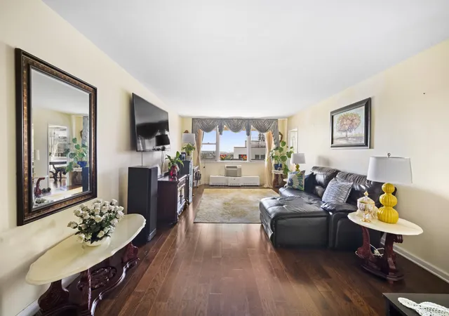 1655-flatbush-ave-a1806-new-york-city-ny-11210/hzid_b999bee9