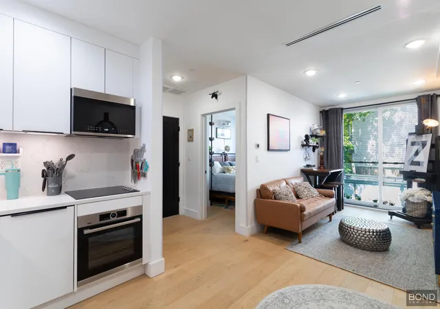31-bleecker-st-2r-new-york-city-ny-11221/hzid_b136f852