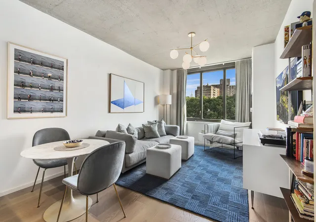 196-orchard-st-5f-new-york-city-ny-10002/hzid_b05a3f11
