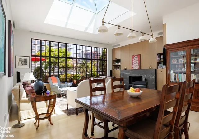 205-e-69th-street-pha-new-york-city-ny-10021/hzid_67735e2a