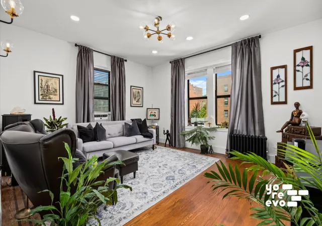 83-84-116th-street-4a-new-york-city-ny-11418/hzid_eb3144cc