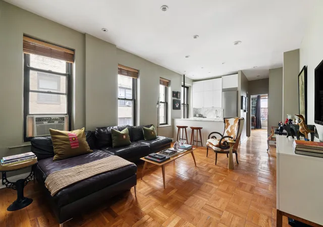 327-w-83rd-street-4a-new-york-city-ny-10024/hzid_1cf65d8a
