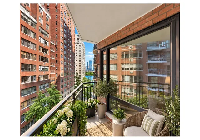 60-sutton-pl-s-7kn-new-york-city-ny-10022/hzid_75a977f2