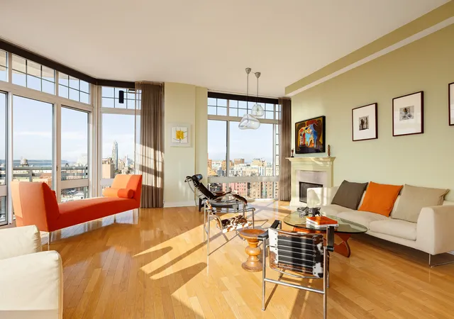 272-w-107th-street-phb-new-york-city-ny-10025/hzid_3f8e9e36