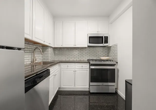 400-e-77th-street-6j-new-york-city-ny-10075/hzid_33557932