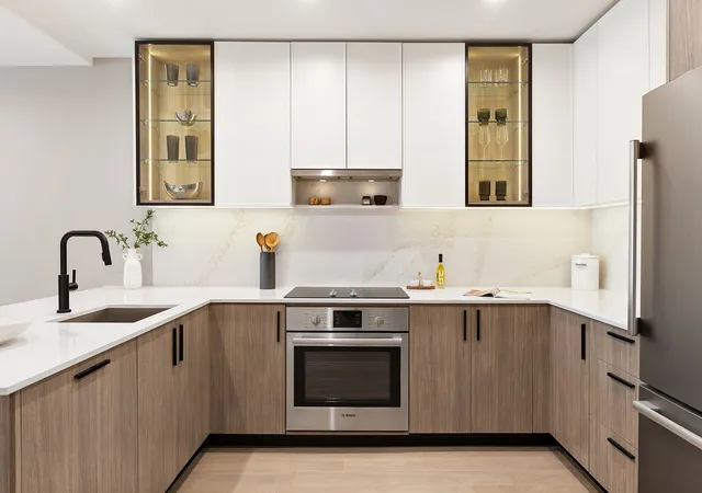25-23-newtown-ave-4e-new-york-city-ny-11102/hzid_8ca834d6