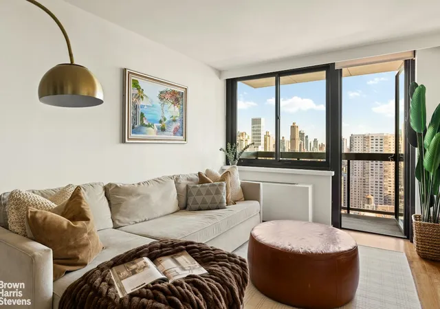 515-e-72nd-street-28a-new-york-city-ny-10021/hzid_9efe8eb2