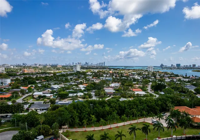 1800-ne-114th-st-1911-miami-fl-33181/hzid_672db00c