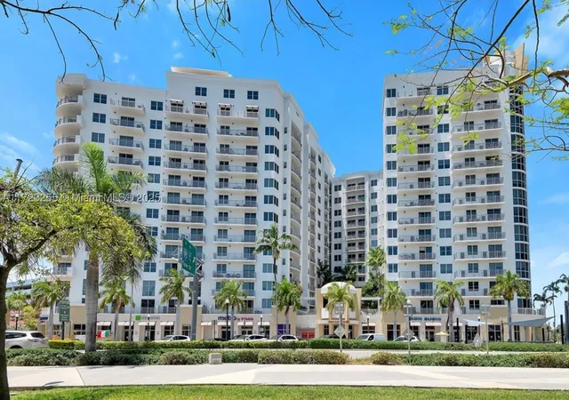 1830-radius-dr-810-hollywood-fl-33020/hzid_b6a429f0