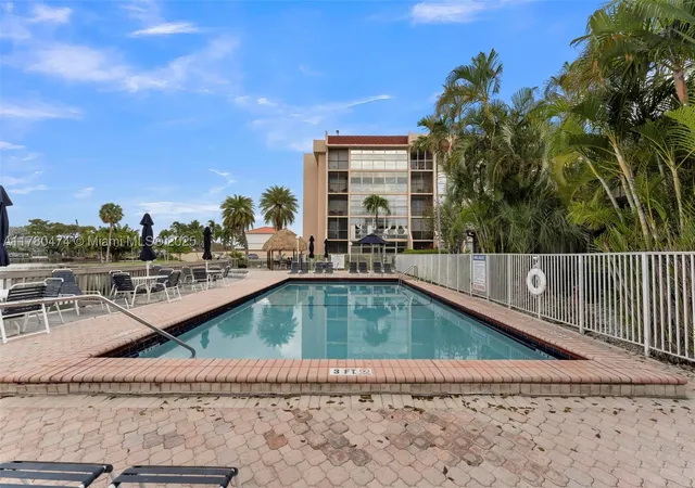2101-atlantic-shores-blvd-201-hallandale-beach-fl-33009/hzid_2f0159da