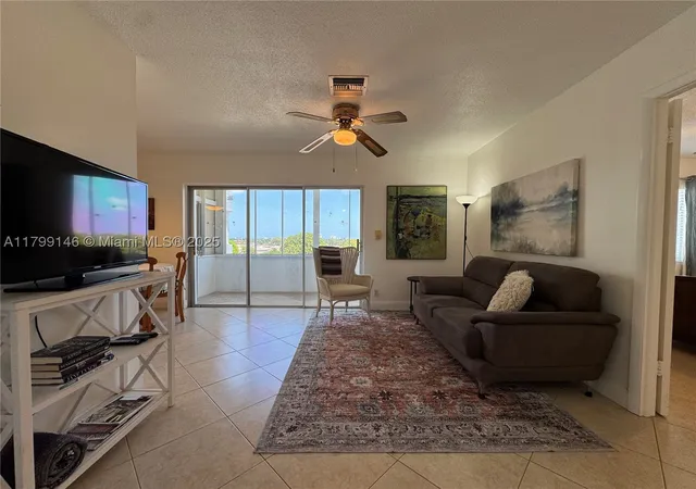 1700-pierce-st-702-hollywood-fl-33020/hzid_1f15d1e2