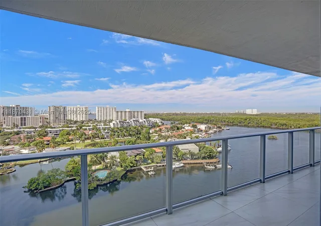 330-sunny-isles-blvd-5-1204-sunny-isles-beach-fl-33160/hzid_e267d1f3