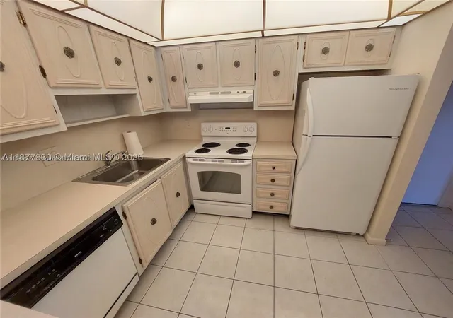 257-s-cypress-rd-438-pompano-beach-fl-33060/hzid_655e68d0