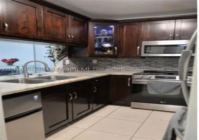 10900-sw-104th-st-314-miami-fl-33176/hzid_1931c88a