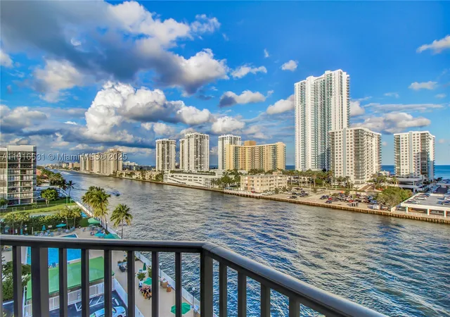 800-parkview-dr-821-hallandale-beach-fl-33009/hzid_7b079163