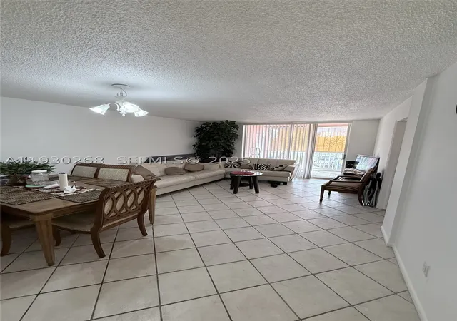 19715-sw-114th-ave-258-miami-fl-33157/hzid_959519b8