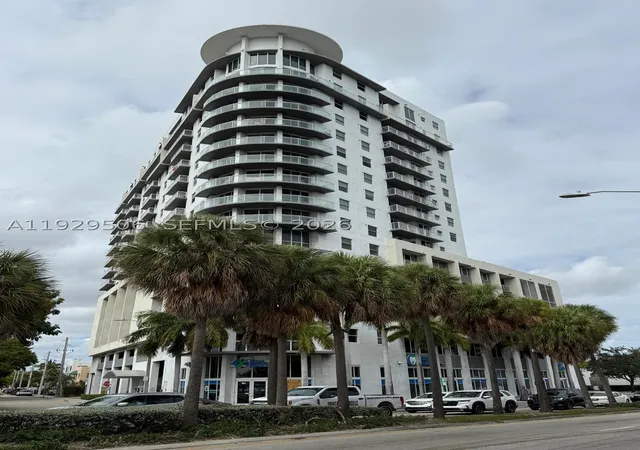 1-glen-royal-pkwy-1612-miami-fl-33125/hzid_c4154c68