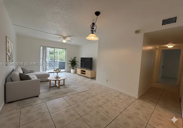 4354-nw-9th-ave-12-1c-deerfield-beach-fl-33064/hzid_8ed25ae0