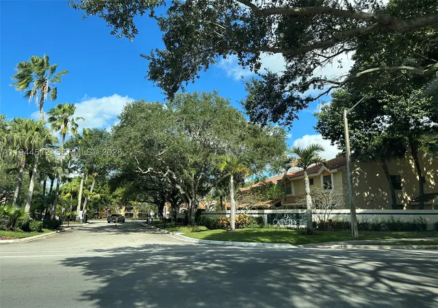 3818-coral-tree-cir-3818-coconut-creek-fl-33073/hzid_38063fde