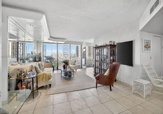 19355-turnberry-way-8l-aventura-fl-33180/hzid_33fc6272