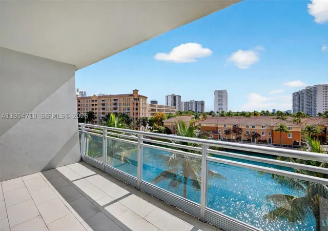 2950-ne-188th-st-302-aventura-fl-33180/hzid_d5fa5918