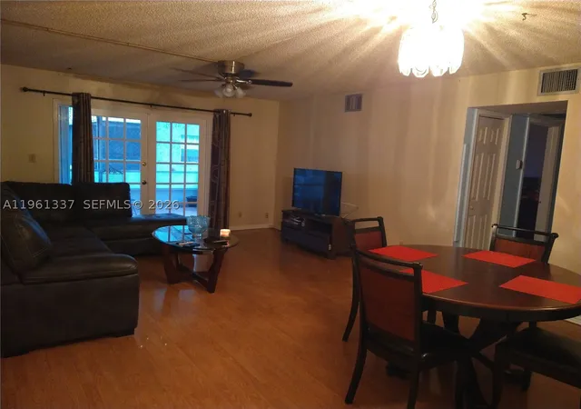 7554-stirling-rd-105-davie-fl-33024/hzid_43aea051