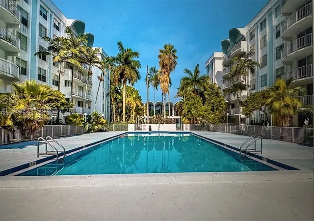 496-nw-165th-st-rd-d-614-miami-fl-33169/hzid_abef43ab