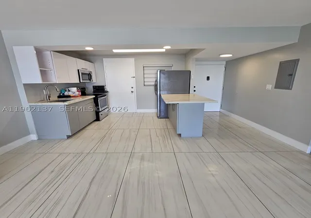 15600-nw-7th-ave-703-miami-fl-33169/hzid_d0533c10