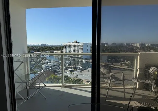 13499-biscayne-blvd-902-north-miami-fl-33181/hzid_6136d89d