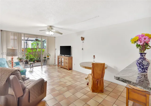 10525-sw-112th-ave-117-miami-fl-33176/hzid_1fd33f72