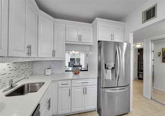 650-nw-80th-ter-206-margate-fl-33063/hzid_7964a231