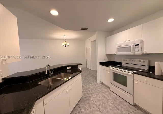 3602-skyline-blvd-104-cape-coral-fl-33914/hzid_0b990da5