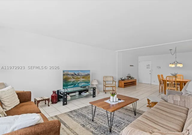 111-golden-isles-dr-g8-hallandale-beach-fl-33009/hzid_9296c8cd