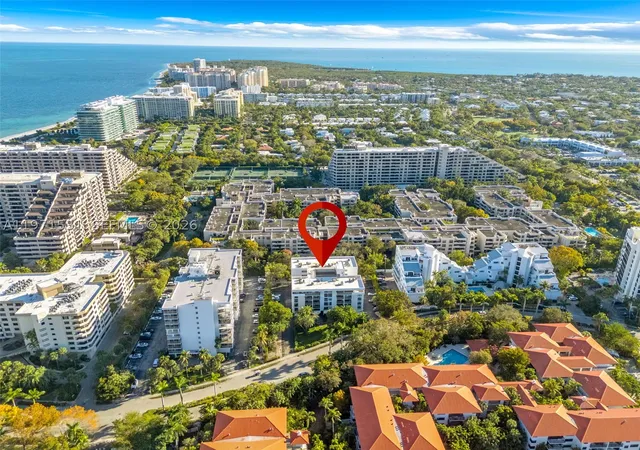 100-ocean-lane-dr-301-key-biscayne-fl-33149/hzid_0366137e