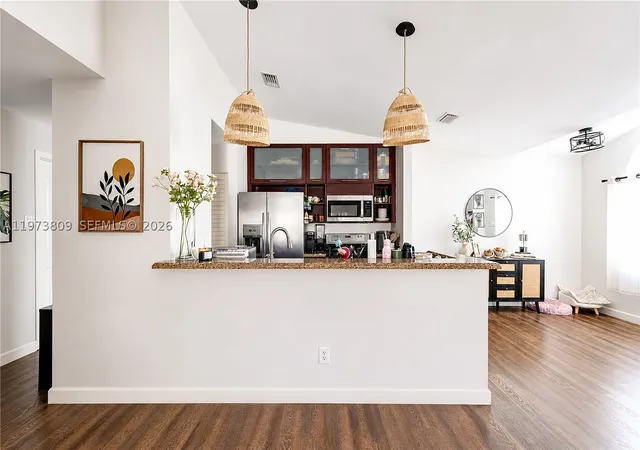 10630-sw-157th-ct-202-miami-fl-33196/hzid_f5f39031