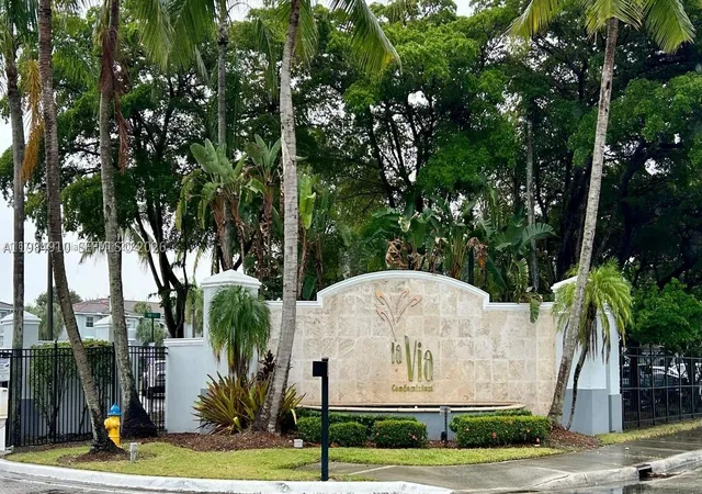 155-nw-96th-ter-2-201-pembroke-pines-fl-33024/hzid_84fa69ca