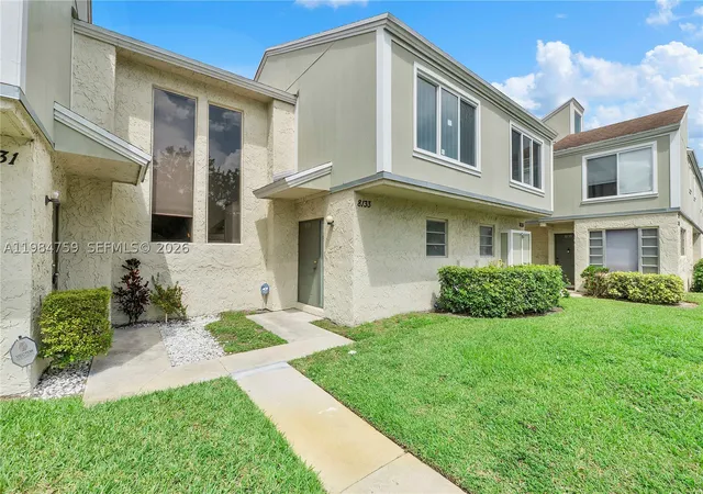 8133-lagos-de-campo-blvd-j-1-tamarac-fl-33321/hzid_dc442e8d