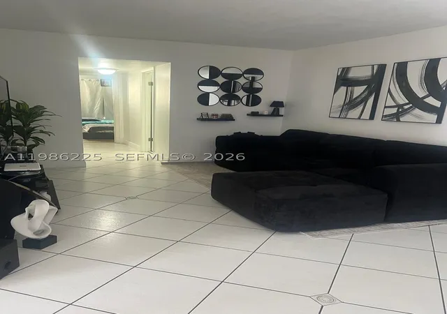 6620-w-2nd-ct-407-hialeah-fl-33012/hzid_ac25cefc