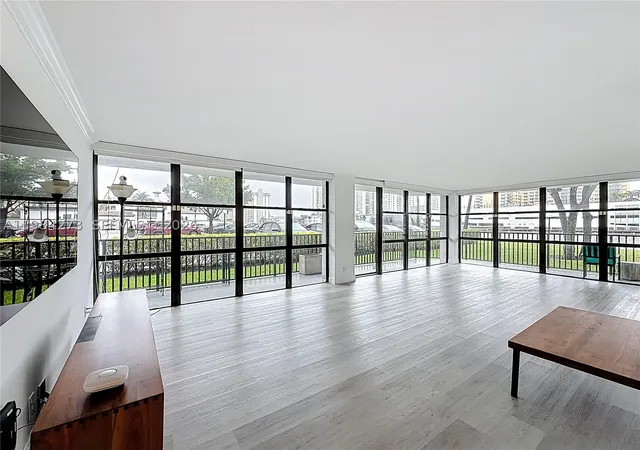 1000-parkview-dr-121-hallandale-beach-fl-33009/hzid_29ce4290