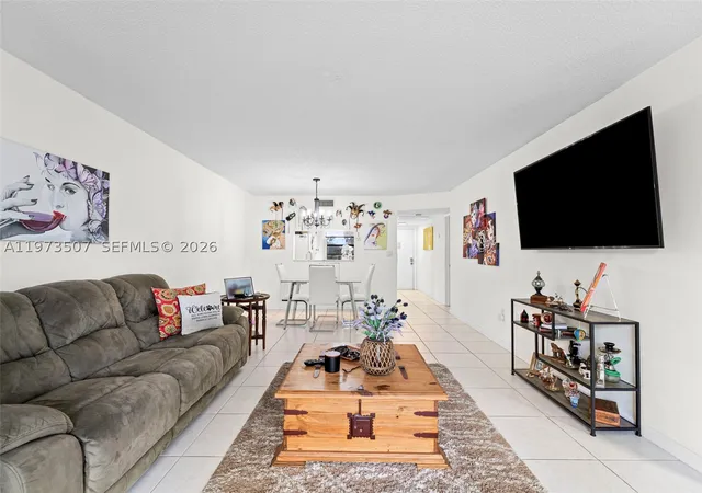 901-colony-point-circle-304-pembroke-pines-fl-33026/hzid_25980670