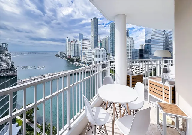 701-brickell-key-blvd-1912-miami-fl-33131/hzid_bee8c9f4