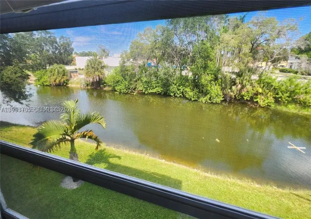 4299-nw-16th-st-209-lauderhill-fl-33313/hzid_ca0c549d