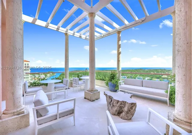 60-edgewater-dr-ts-a-coral-gables-fl-33133/hzid_dc918004