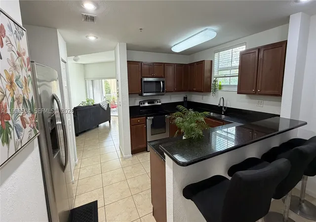 11605-nw-89th-st-220-doral-fl-33178/hzid_3adaf7a5