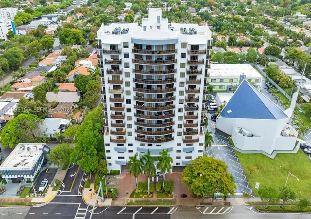 2301-sw-27th-ave-906-miami-fl-33145/hzid_9dfc50c9