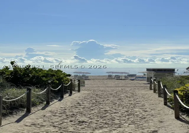 335-ocean-dr-214-miami-beach-fl-33139/hzid_eaf964b8