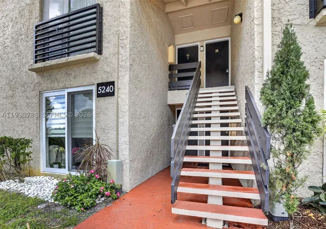 5240-ne-6th-ave-h26-oakland-park-fl-33334/hzid_592d00e8