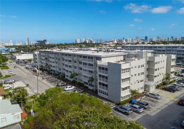 330-se-2nd-st-405f-hallandale-beach-fl-33009/hzid_e8cee3b8
