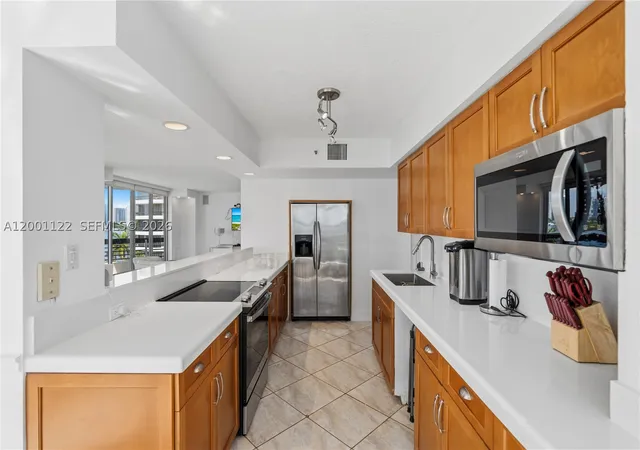 3600-mystic-pointe-dr-513-aventura-fl-33180/hzid_40488302